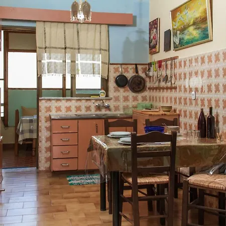 Spacious In The City Of Rodos Apartamento *